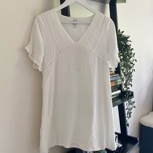 Francesca’s Short-Sleeved Babydoll White Dress